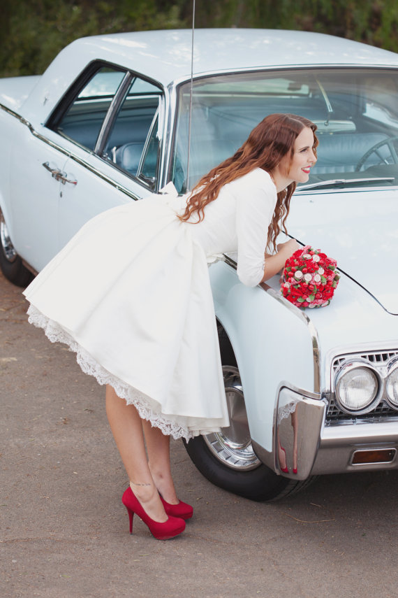 Wedding Dresses: Wear a Short Style!