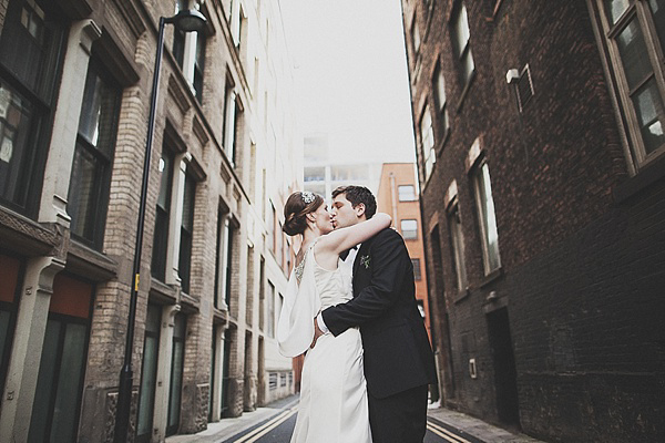 City Chic: Jessica And Edd At Manchester Art Gallery