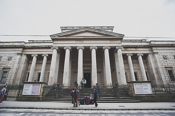 City Chic: Jessica and Edd at Manchester Art Gallery