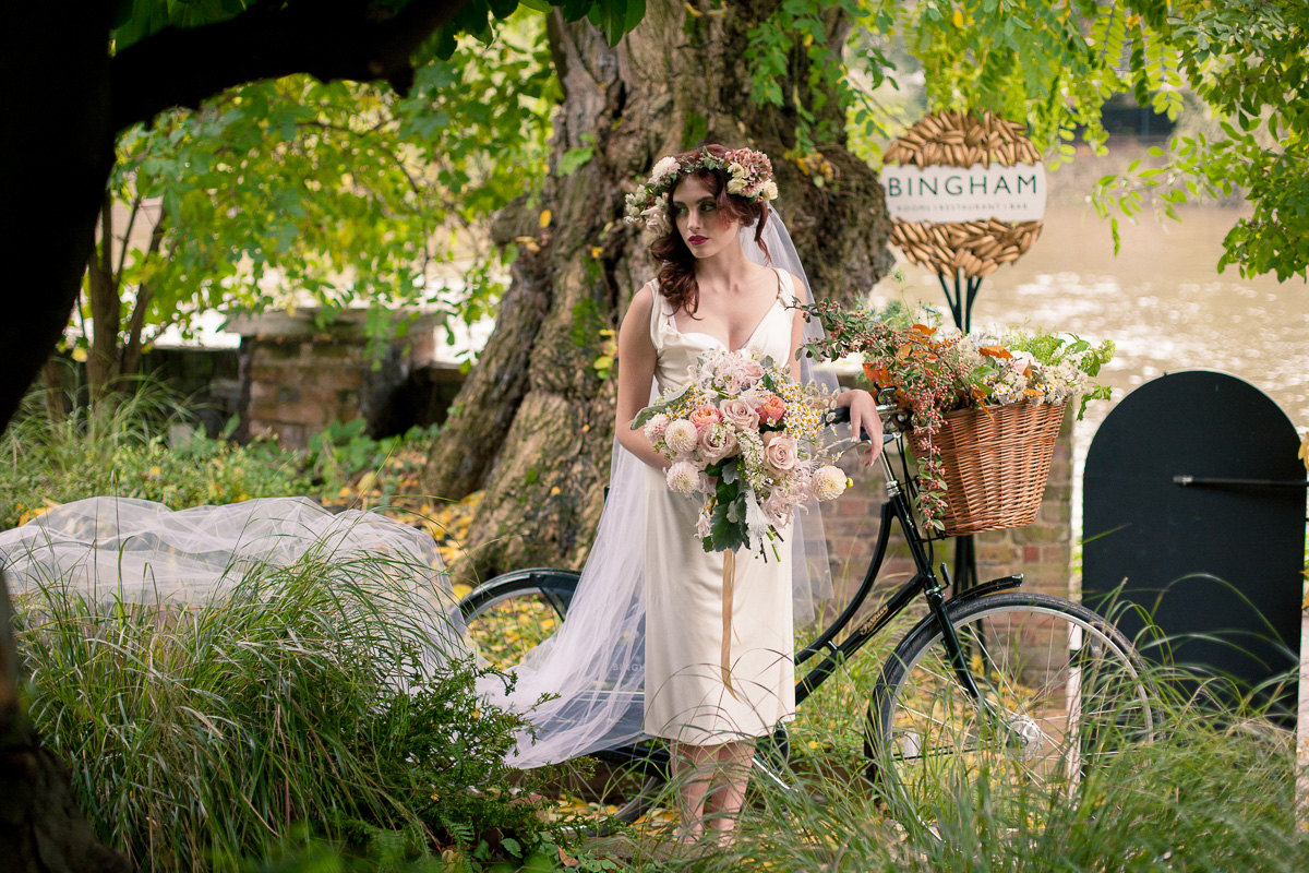 Maria de Faci Photography - Bergdorfs Flowers How To Choose Your Wedding Flowers 