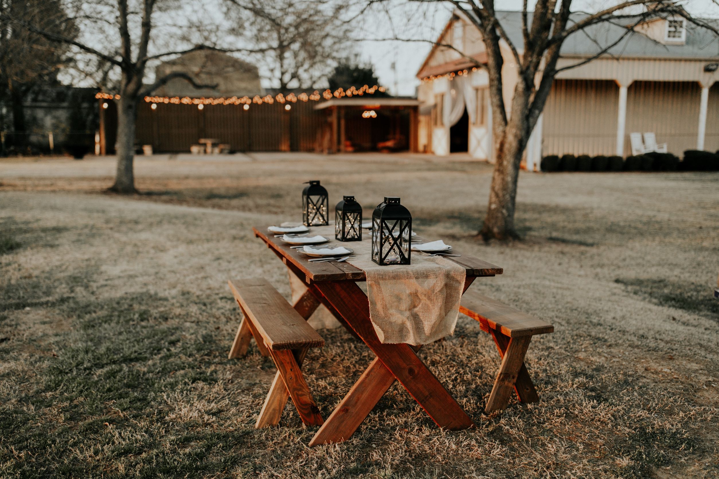 Setting for your barn wedding